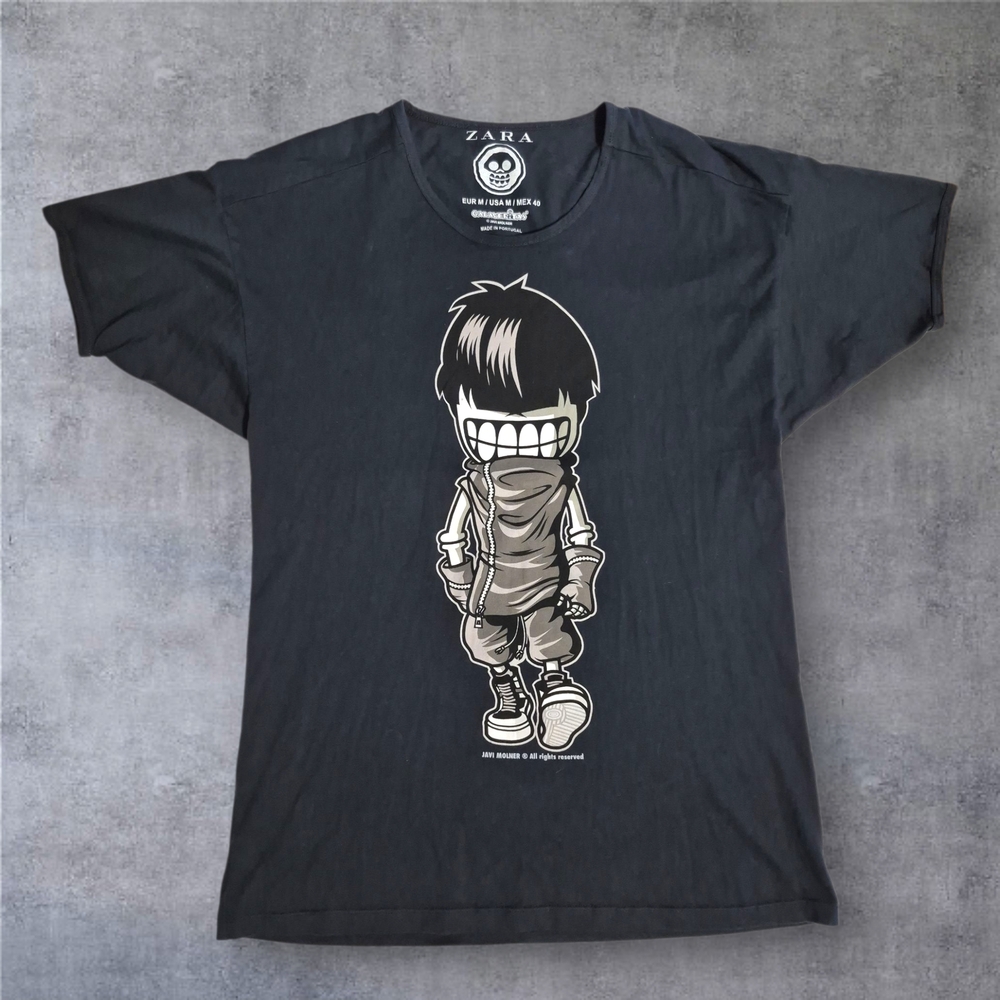 CALAVERITAS Zara Black Graphic Tee, men's Medium , NOWT